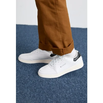 Abbildung von Hummel Match Point MP Unisex Sneaker low, Größe: 43, White/black Schuhe