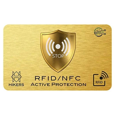 Abbildung von HIKERS 3 RFID Blocker Karte mit neuster E Field Störsender Technologie, NFC Kreditkarten, EC Karte, Personalausweis, Reisepass (3 Karten)