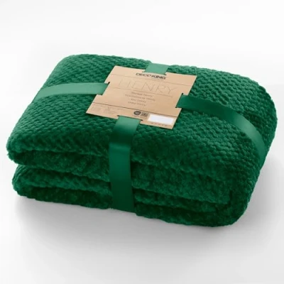 Abbildung von DecoKing Kuscheldecke 70x150 cm flaschengrün Decke Microfaser Wohndecke Tagesdecke Fleece weich sanft kuschelig skandinavischer Stil grün dunkelgrün Henry