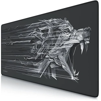 Abbildung von CSL Computer Titanwolf XXL Speed Gaming Mauspad 900 x 400mm Mousepad Tischunterlage mit Motiv verbessert Präzision und Geschwindigkeit Stabiler Halt auf glatten Oberflächen