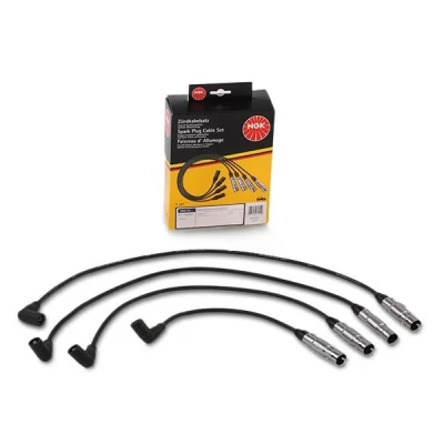 Abbildung von NGK 7015 Zündkabelsatz 4 VOLKSWAGEN: Passat B6 Saloon, GOLF 4, 6, AUDI: A3 Sportback, SKODA: Octavia 2 Combi, II Hatchback kfzteile,