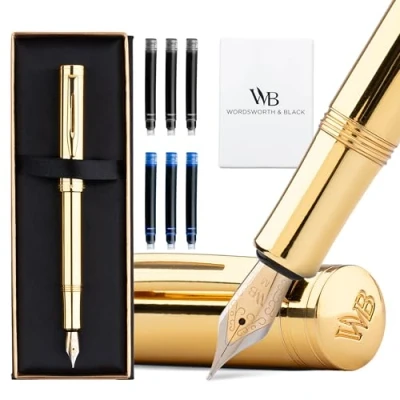 Abbildung von Wordsworth and Black Fountain Pen Mini EDC Goldener Taschenstift, Gold, Mittlere Feder, 6 Tintenpatronen, Tinten Konverter, Nachfüllbares Stift Geschenkset, Männer &amp; Frauen