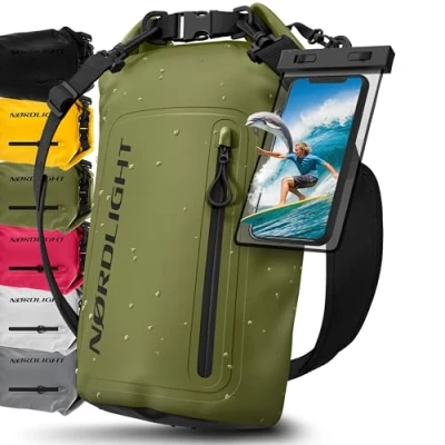 Abbildung von Nordlight Dry Bag wasserdichte Tasche mit Handyhülle + Roll Top, Schultergurt Drybag wasserfester Rucksack Beutel Packsack Seesack Wassersack Wetbag Baden Schwimmen Strand SUP Olivgrün, 30 Liter
