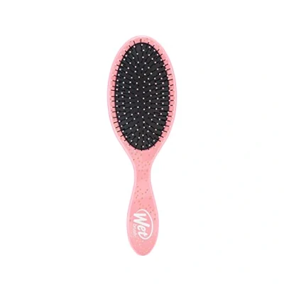 Abbildung von WetBrush Original Detangler Haarbürste mit ultraweichen Intelliflex Borsten zum sanften Trennen von Knoten Leichtigkeit, reißt keine Haare, für alle Haartypen, Disney Ultimate Princess Collection,
