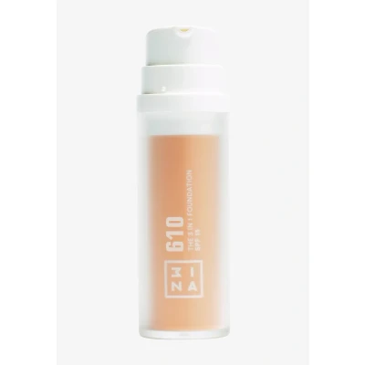 Abbildung von 3ina THE 3 IN 1 Foundation 658 Foundation, Damen, Größe: 30 ml, 610 light yellow