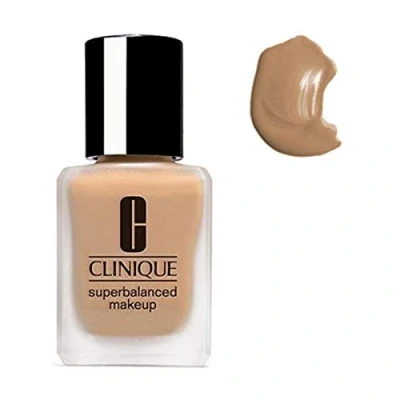 Abbildung von Clinique SUPERBALANCED fluid 15 golden 30 ml