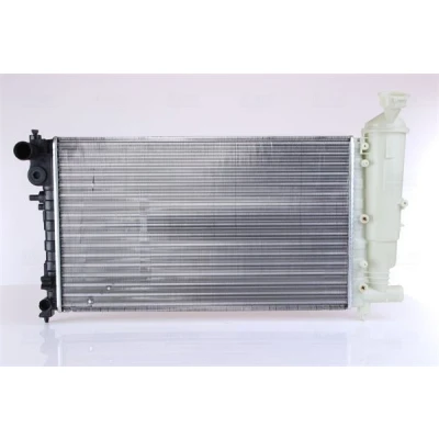 Abbildung von NISSENS 61347 Kühler, Motorkühlung Aluminium 530 322 32 Kühlrippen mechanisch gefügt PEUGEOT: 106 II Hatchback, CITROËN: Saxo Hatchback