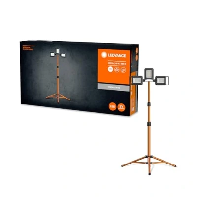 Abbildung von LEDVANCE Worklight LED Akku 110 Baustrahler 10W mit 4 Std. Akkulaufzeit, 800 Lumen, 4000 K kaltweiß, IP 44 Spritzwasserschutz, schwenkbarem Leuchtenkopf, als Innen und Außenlampe, 3 x 50W
