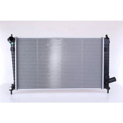 Abbildung von NISSENS 68004A Kühler, Motorkühlung Aluminium 608 359 26 Kühlrippen gelötet SAAB: 9 5 Saloon