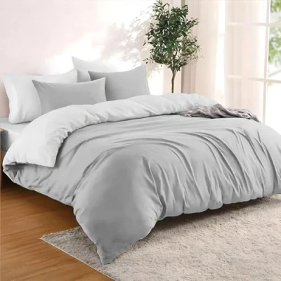 Abbildung von Dreamzie Bettwäsche Set 200x200 cm mit 2 Kissenbezügen 65x65 Hellgrau/Weiß 1 Bettbezug aus 100% Mikrofaser Zertifiziert ohne Chemikalien (Oeko TEX)