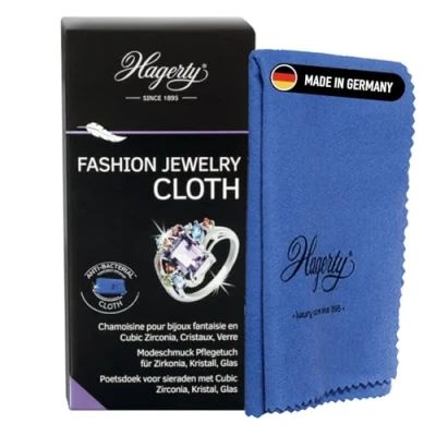 Abbildung von Hagerty Fashion Jewelry Cloth Schmuckputztuch 36 x 30 cm I Imprägniertes Schmucktuch aus 100% Baumwolle Effizientes Schmuck Poliertuch für Modeschmuck mit Zirkonia Kristallsteine Glassteine
