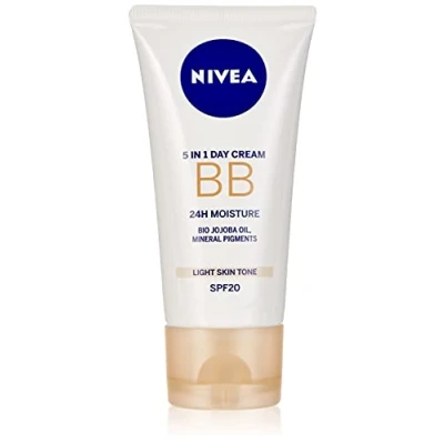 Abbildung von Nivea BB Cream Light 3er Pack (3 x 50 ml), 5 in 1 Feuchtigkeitspflege mit Bio Jojobaöl und Mineralien, 24 Stunden Wirksamkeit, LSF 20