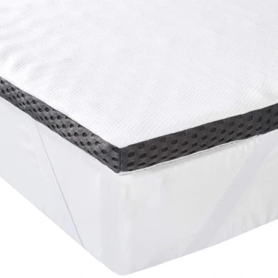 Abbildung von Amazon Basics Memoryschaum Matratzenauflage mit Bändern,160 x 200 cm, 4 cm Höhe, weiß