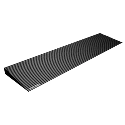 Abbildung von LIEKUMM 3,5cm Hohe Türschwellenrampe, Rollstuhlrampe 650 kg Kapazität, Ansteigende Schwellenrampe mit Rutschfester Oberfläche für Rollstuhlschwellen, Türen und Badezimmer(90x20x3.5cm)