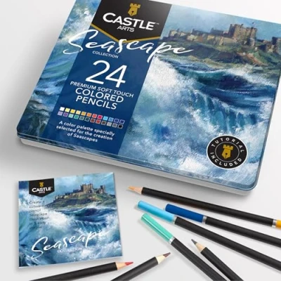 Abbildung von Castle Arts Themed 24 Buntstiftsets in Blechdose, perfekte Farben für &#039;Meeresblick&#039;. Mit hochwertigem, glattem Farbkern, hervorragender Misch und Überlagerungsleistung großartige Ergebnisse