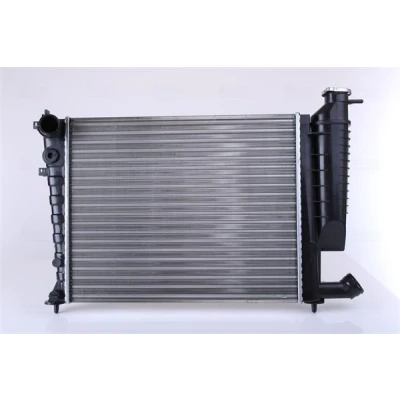 Abbildung von NISSENS 61335A Kühler, Motorkühlung Aluminium 460 378 34 Kühlrippen mechanisch gefügt PEUGEOT: 306 Convertible, Hatchback