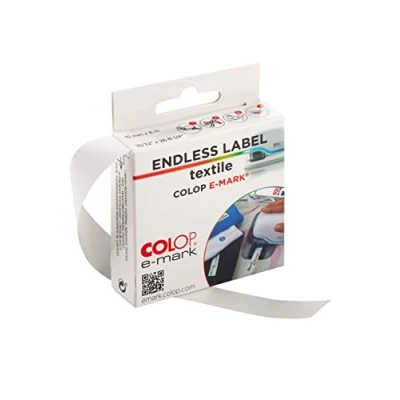 Abbildung von COLOP Textiletiketten für e mark, zum Aufbügeln, Endlosetikett 14 mm x 8 m Rolle, stark haftend und langlebig, textile Oberflächen. Zubehör mark create go.