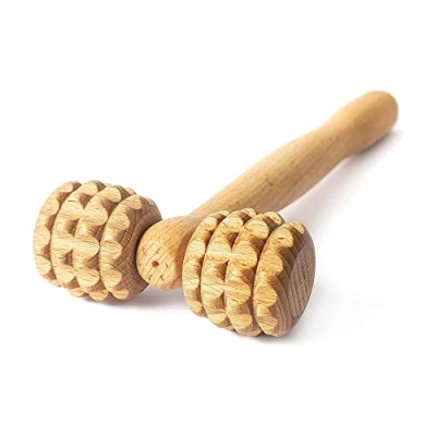 Abbildung von Tuuli Accessories T Form Massagegerät Massageroller Roller mit Griff Maderotherapie Dermaroller Gesichtsmassager Körper Massage aus Holz
