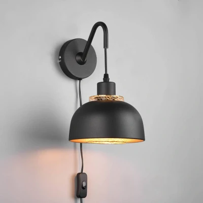 Abbildung von TRIO Leuchten Wandleuchte »Punch«, 1 flammig, Leuchtmittel E27 ohne Leuchtmittel, Industrie Look mit Doppelschirm schwarz gold, exkl 1xE27 max 40W
