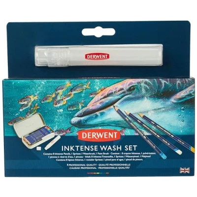Abbildung von Derwent Inktense Wash Set, 8 wasserlösliche Aquarellstifte, Metallbox mit Spritzer, Wasserpinsel &amp; Pinsel, zum Zeichnen, Kolorieren oder Malen auf Papier Stoff, professionelle Qualität (2302584)