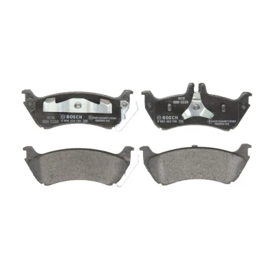 Abbildung von BOSCH 0 986 424 708 Bremsbelagsatz Low Metallic mit Kolbenclip, Anti Quietsch Blech MERCEDES BENZ: ML Class