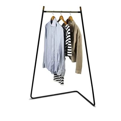 Abbildung von Iris Ohyama Stylischer Kleiderständer, Ecke, Schwarz, Minimalistisches Design, Robuster Rahmen, Rutschfest, Für Schlafzimmer, Studio, Schrank, Platzsparend, Wäscheständer, Einfacher Aufbau, PI C150