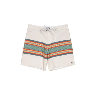 Abbildung von Billabong Spinner LT Badeshorts, Herren, Größe: 31, Chi