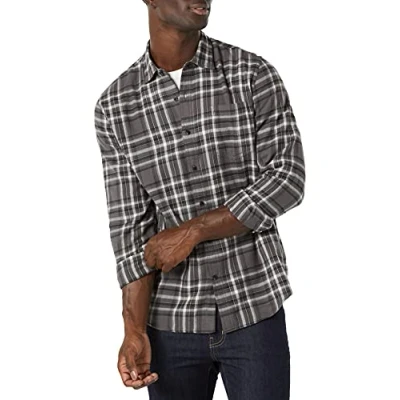 Abbildung von Amazon Essentials Herren Langarmhemd aus Flanell (in Übergröße erhältlich), Grau Karomuster, M