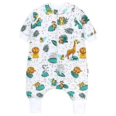 Abbildung von TupTam Baby Schlafsack mit Beinen und Ärmeln OEKO TEX zertifizierte Materialien, Winterschlafsack 2,5 TOG Unisex, Farbe: Safari Afrikas Tiere Grüne Blätter, Größe: 104 110