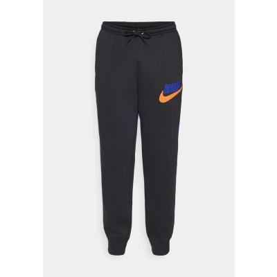 Abbildung von Nike Sportswear CLUB Jogger Jogginghose, Herren, Größe: 2XL, Black/deep royal blue/safety orange
