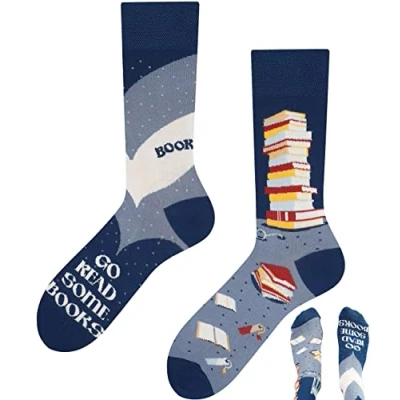 Abbildung von TODO Lustige Socken Damen und Herren, Coole mit Motiv Bunte, Mehrfarbige, Verrückte (35 38, Bookworm)