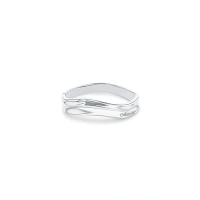 Abbildung von Calvin Klein Armreif für Damen Kollektion ELEMENTAL aus Edelstahl Erhältlich in Silber oder Gold