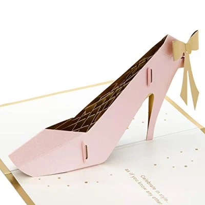 Abbildung von Hallmark Signature Paper Wonder Pop Up Geburtstagskarte für Frauen (Schuhe)