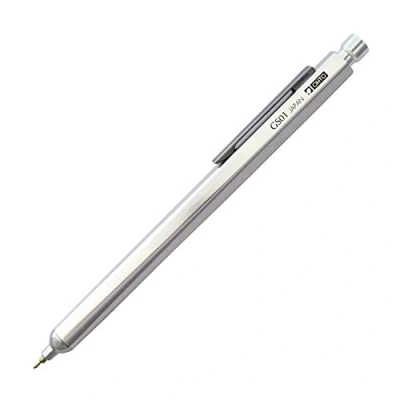 Abbildung von OHTO Needle point GRAND STANDARD, Silver: Feinminen Kugelschreiber in Silber mit eloxiertem Aluminium Gehäuse und einer 0,7 mm Needlepoint Mine zum Nachfüllen (schwarz).