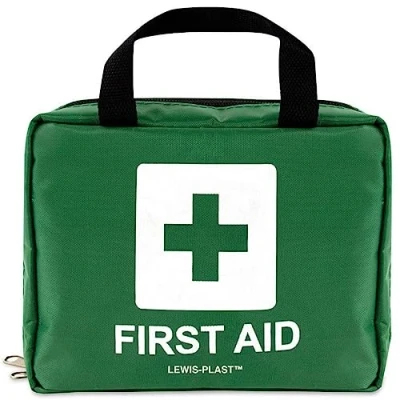 Abbildung von LEWIS PLAST Erste Hilfe Kit Sack 220 Stück Hochwertiges High Relief Kit, das den europäischen Normen entspricht Medizin für Camping, Schularbeit und vieles mehr