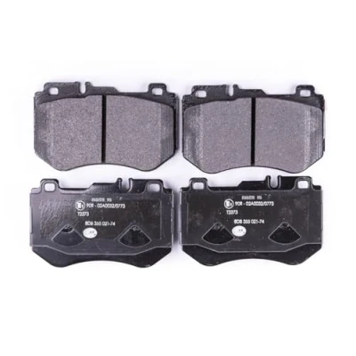 Abbildung von HELLA 8DB 355 021 741 Bremsbelagsatz für Verschleißwarnanzeiger vorbereitet MERCEDES BENZ: C Class Saloon, T modell, Coupe