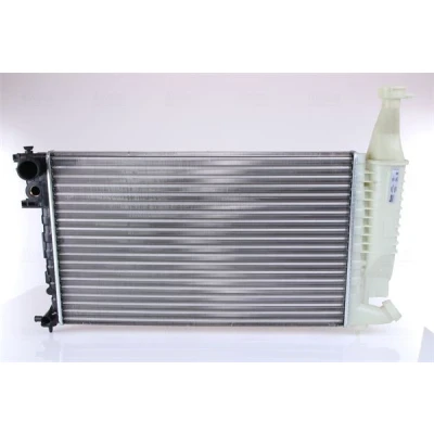 Abbildung von NISSENS 63547 Kühler, Motorkühlung Aluminium 610 378 23 Kühlrippen mechanisch gefügt CITROËN: Berlingo / First I Van