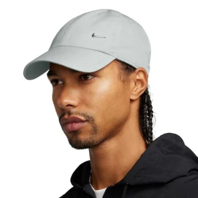 Abbildung von Nike FB5372 077 Dri FIT Club Hat Unisex Adult LT Smoke Grey/METALLIC Silver Größe L/XL