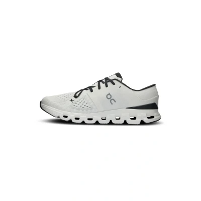 Abbildung von On Herren Cloud X 4 Sneaker, Ivory Black, 43 EU