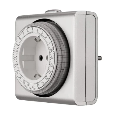 Abbildung von REV Zeitschaltuhr Steckdose 24h Format, 96 Zeiten a 15min mechanischer Timer Steckdose, 230VAC, max. 16A/3680W, silber