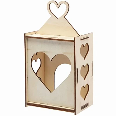 Abbildung von Baker Ross Herz Laterne Bastelset aus Holz 3er Pack, Holzlaterne für Kinder zum Basteln und Bemalen am Valentinstag (FC428)