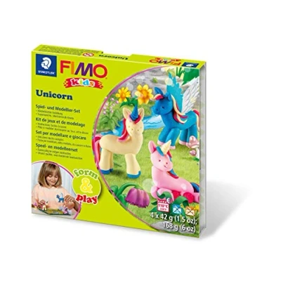 Abbildung von STAEDTLER 8034 19 LYST Unicorn Fimo kids form&amp;play Set (superweiche, ofenhärtende Knete, leichte Anleitung, wiederverschließbare Box, mit 4 Blöcken, 1 Modellierstab und Spielkulisse)