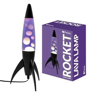 Abbildung von FISURA lila Lavalampe „Rocket“. Schwarzer Sockel, Flüssigkeit und weiße Lava. Retro mit Ersatzbirne. 20 cm x 45 cm.