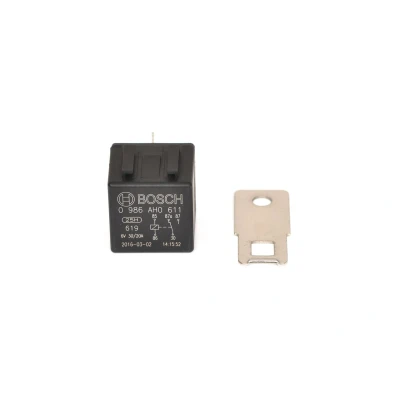 Abbildung von Relais, Steuergerät Motormanagement BOSCH 0 986 AH0 611