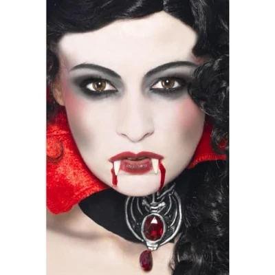 Abbildung von Smiffys Vampir Make up Set, mit Fangzähnen, Schwamm, Gesichtsfarbe und Blut in Tube