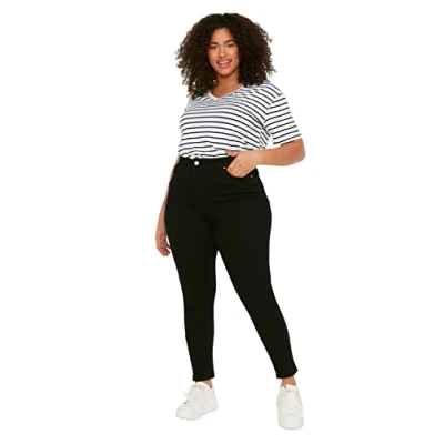 Abbildung von Trendyol Damen Gerade Hohe Taille Plus Size Jeans Jeans, Schwarz, 46 Große Größen EU