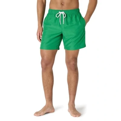 Abbildung von Amazon Essentials Herren 18cm Badehose mit Netzfutter, Taschen und Kordelzugverschluss, Dunkelgrün, S
