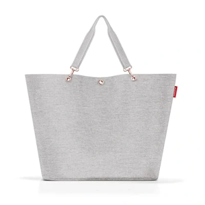 Abbildung von reisenthel shopper XL twist sky rose Geräumige Shopping Bag und edle Handtasche in einem Aus wasserabweisendem Material