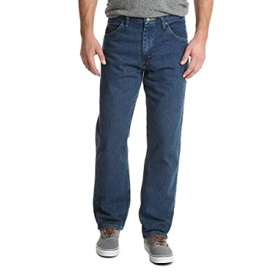 Abbildung von Wrangler Authentics Men&#039;s Regular Fit Comfort Flex Waist Jean, Light Stonewash, 42W x 32L