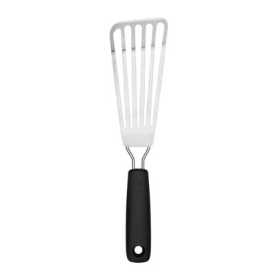 Abbildung von OXO Good Grips kleiner Fischwender 30 cm spülmaschinenfester Pfannenwender aus Edelstahl für Fisch, Pfannkuchen und mehr